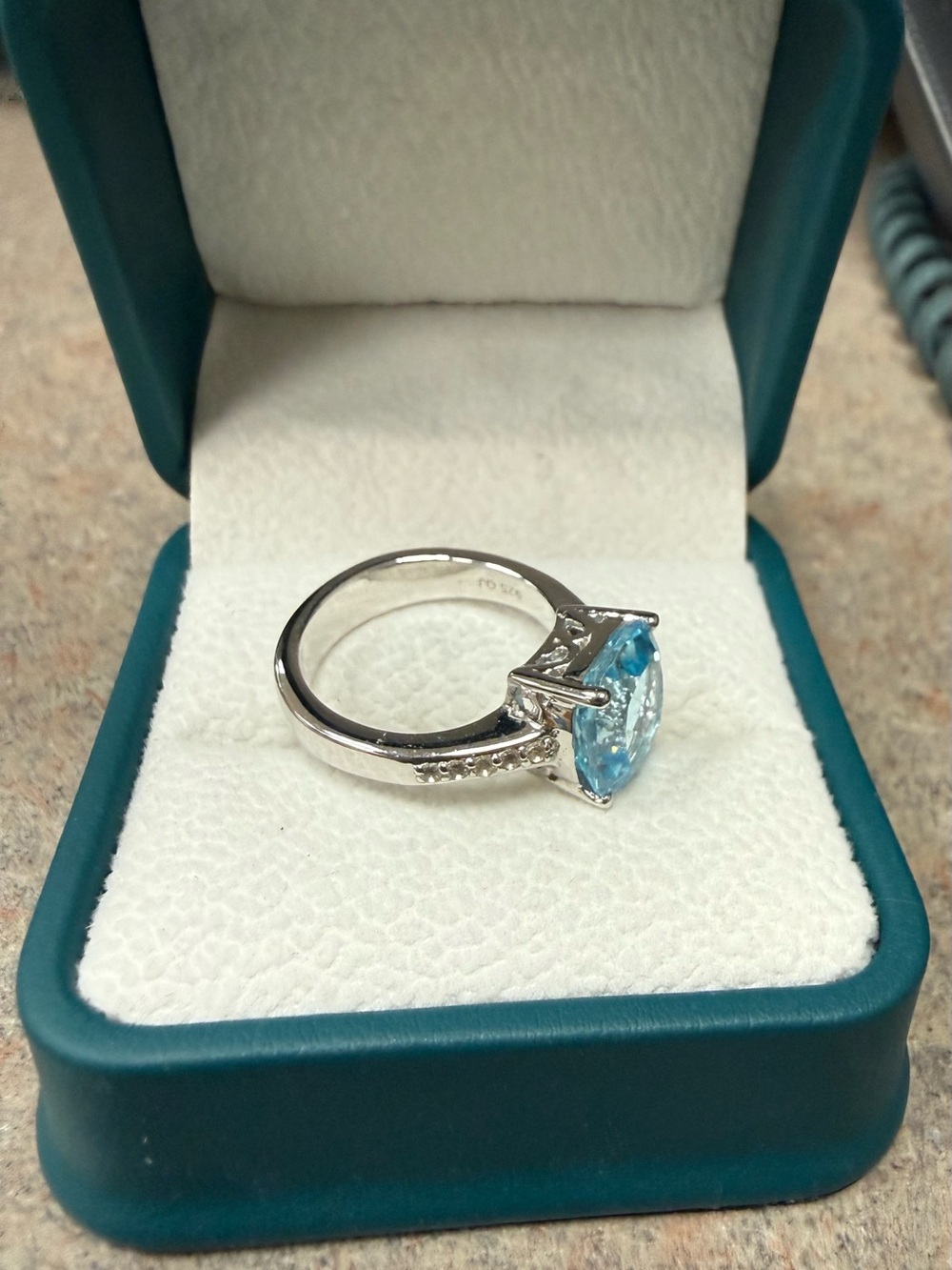 Genuine 4.62ctw blue topaz sterling silver ring , new with tag , size 7 - Picture 5 of 8